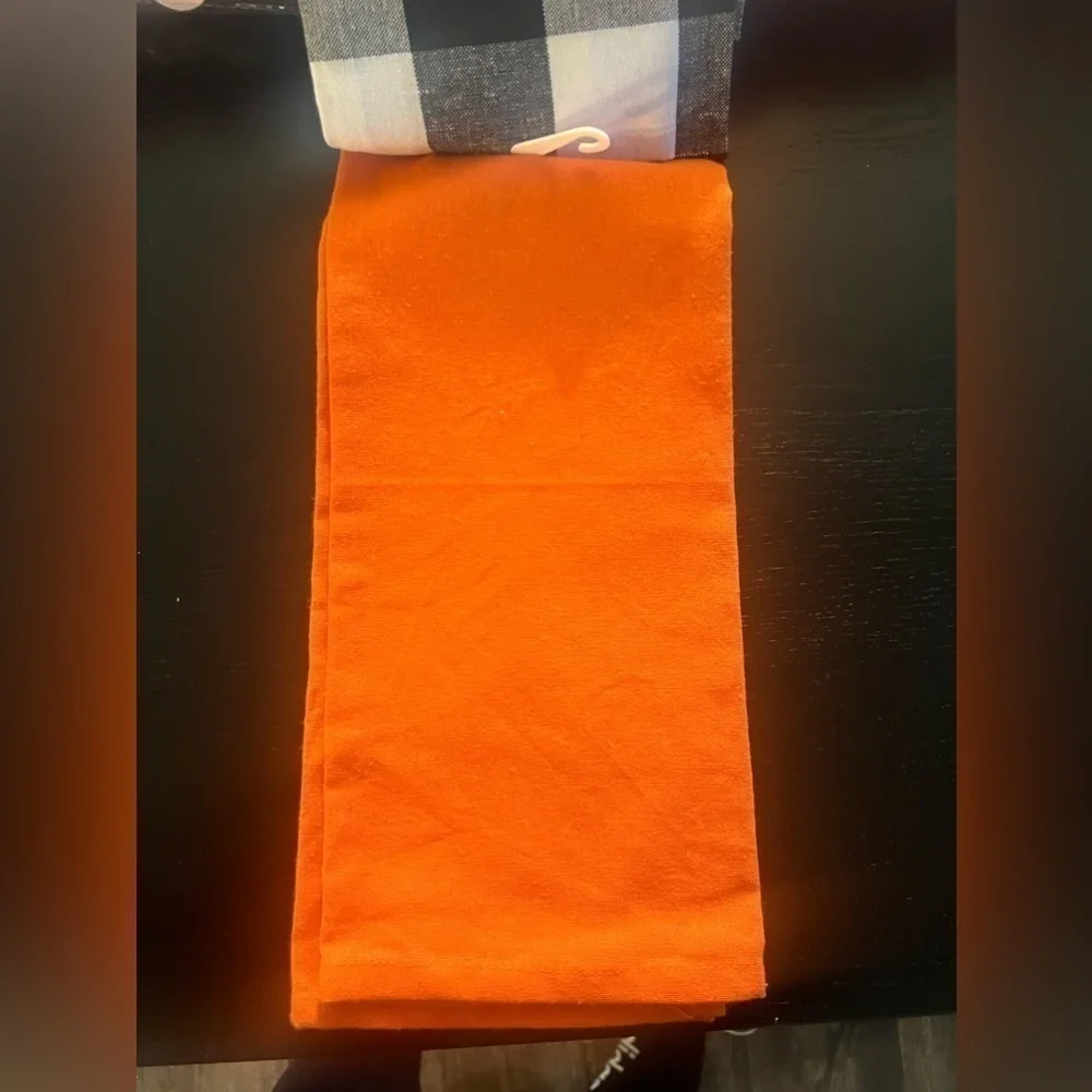 Dish towels-set of 2 (BUNDLE-2 sets included)